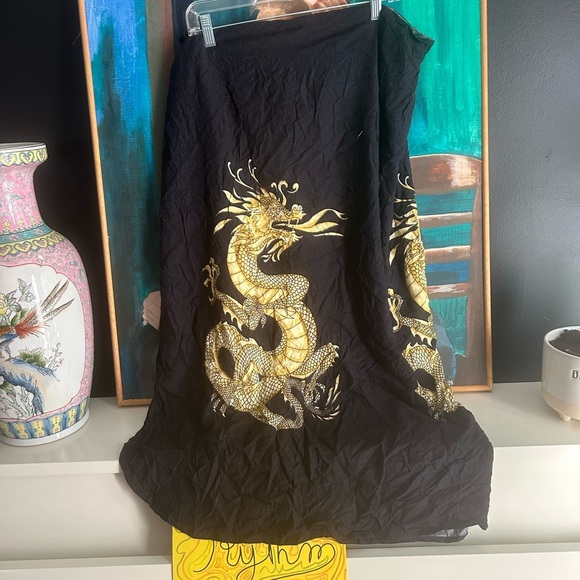 Y2K Black Wrap Around Skirt with Gold Dragon Motif One Size - Picture 7 of 12